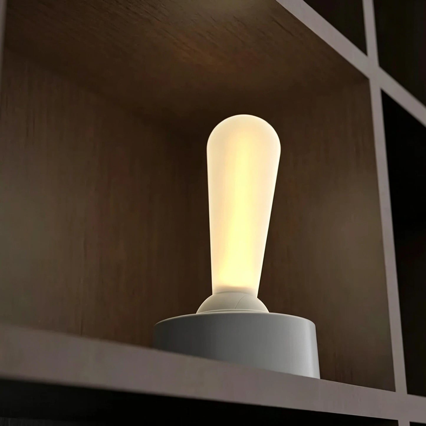 🎮 Joystick Silicone Night Light – Adjustable Brightness, Playful Desk & Bedside Decor