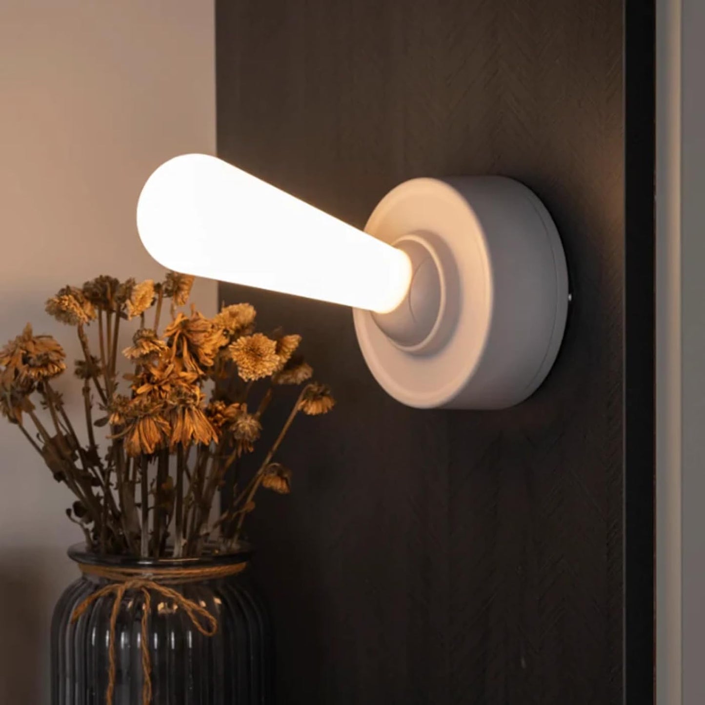 🎮 Joystick Silicone Night Light –  Adjustable Brightness, Playful Desk & Bedside Decor