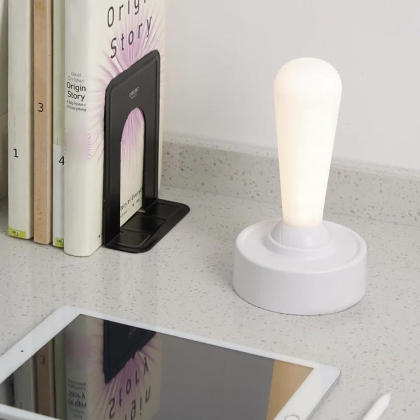 🎮 Joystick Silicone Night Light –  Adjustable Brightness, Playful Desk & Bedside Decor